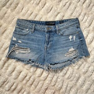 LAST CHANCE: Lucky Brand Distressed Cut Off Denim Shorts